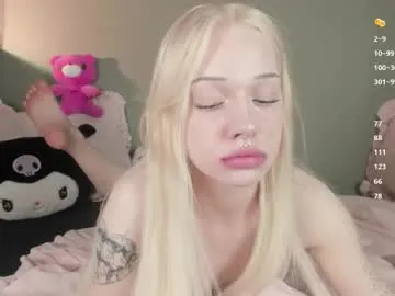 SusyBlair – webcam model profile photo Image 13