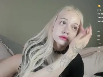 SusyBlair – webcam model profile photo Image 19