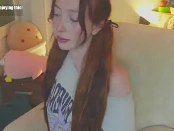 LoraDevine – webcam model profile photo Image 7