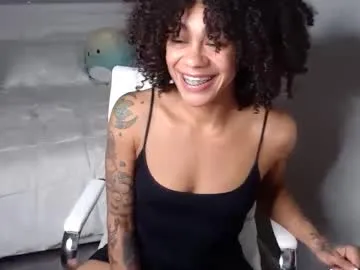 SelennaMoon – webcam model profile photo Image 12