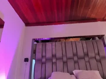 KarinaRouge – webcam model profile photo Image 19