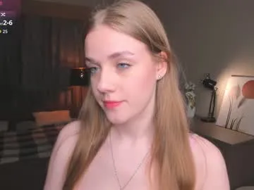 SnowPearl – webcam model profile photo Image 17