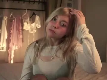 British_EmJess – webcam model profile photo Image 12