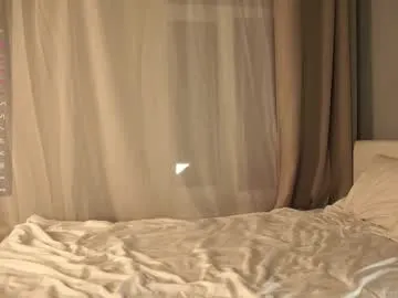 British_EmJess – webcam model profile photo Image 15