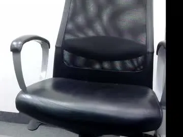 itsme_LEON – webcam model profile photo Image 10