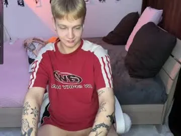 drinklinov – webcam model profile photo Image 17