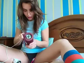 TraceyKalani – webcam model profile photo Image 9