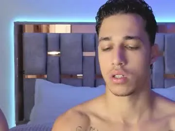 KrissyQueen – webcam model profile photo Image 12