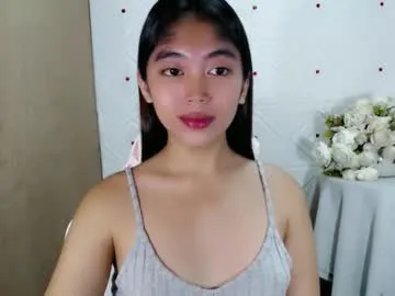 GreenEyesBlondeyUK – webcam model profile photo Image 6