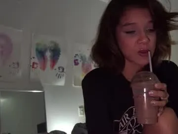 LoraDevine – webcam model profile photo Image 5