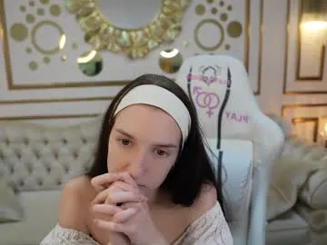 Korol-Eva – webcam model profile photo Image 13