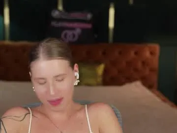 Korol-Eva – webcam model profile photo Image 15