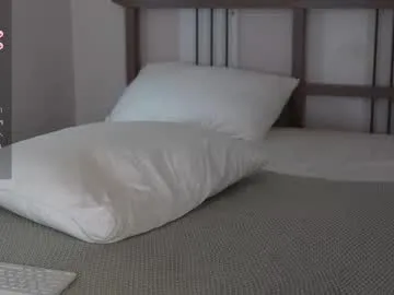 LoraDevine – webcam model profile photo Image 10