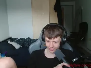 LoraDevine – webcam model profile photo Image 10