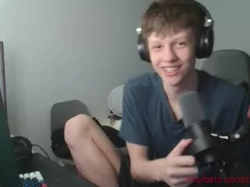 LoraDevine – webcam model profile photo Image 13