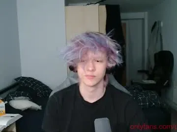 LoraDevine – webcam model profile photo Image 2