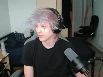 LoraDevine – webcam model profile photo Image 4