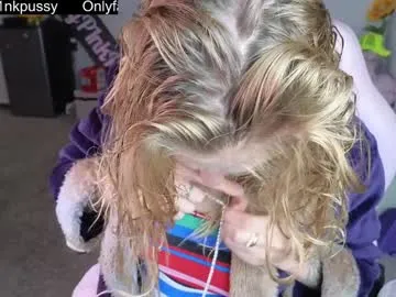 NoahCollins – webcam model profile photo Image 3