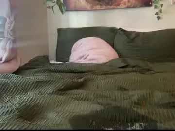 LoraDevine – webcam model profile photo Image 15