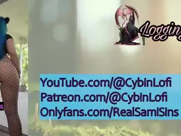 Silviyaa – webcam model profile photo Image 4