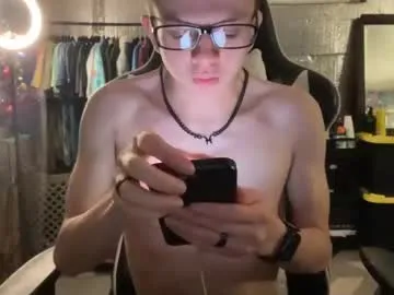 KateDivineUK – webcam model profile photo Image 2