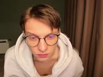 halan_jr – webcam model profile photo Image 8