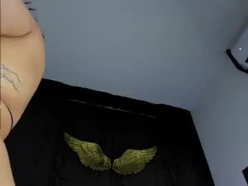 Yumikaa – webcam model profile photo Image 15