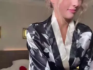 British_EmJess – webcam model profile photo Image 9