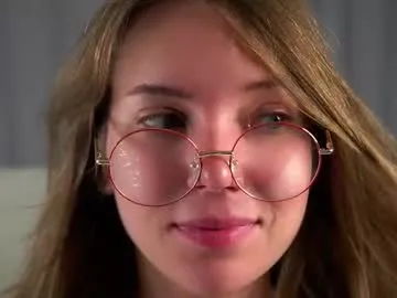 RaquelLust – webcam model profile photo Image 4