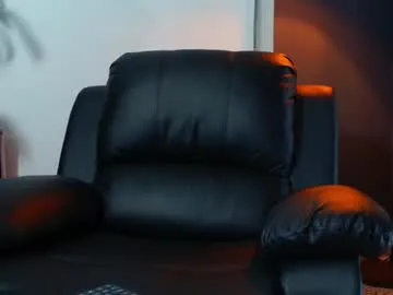 LizzieGreyX – webcam model profile photo Image 3