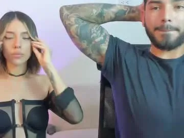 Travel-Couple – webcam model profile photo Image 11