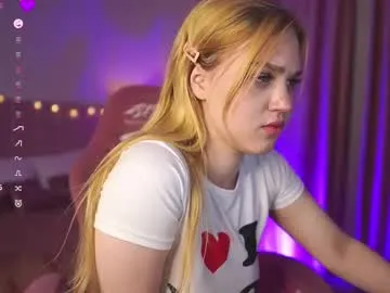 UKRaunchyRobyn – webcam model profile photo Image 2