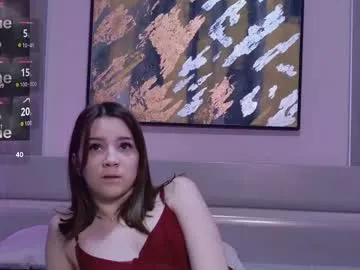 TraceyKalani – webcam model profile photo Image 16