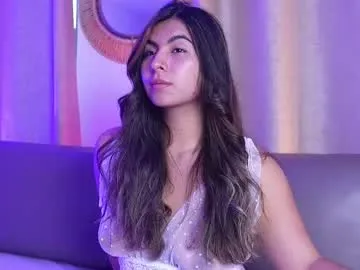 NightMint – webcam model profile photo Image 11