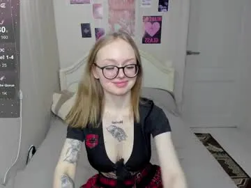 BlondeScarlettx – webcam model profile photo Image 5