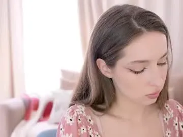 BlondeScarlettx – webcam model profile photo Image 6