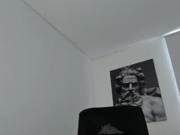 British_EmJess – webcam model profile photo Image 14