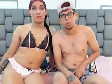 UKRaunchyRobyn – webcam model profile photo Image 11