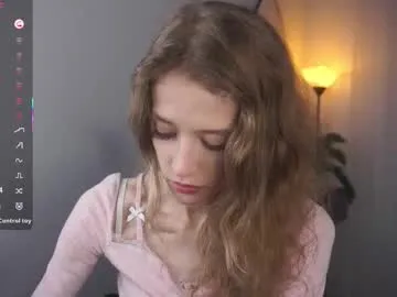 Milforja – webcam model profile photo Image 10