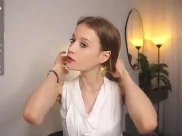 Milforja – webcam model profile photo Image 6