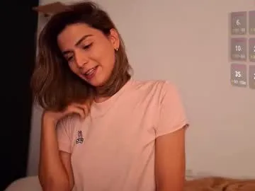 skyamber8v2 – webcam model profile photo Image 10