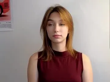 roouse – webcam model profile photo Image 11