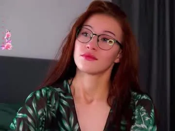 SusyBlair – webcam model profile photo Image 5