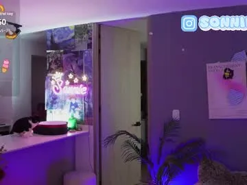 BlondeScarlettx – webcam model profile photo Image 18