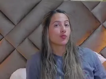 MissSoffiMorel – webcam model profile photo Image 8