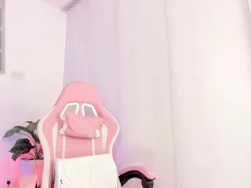 SelennaMoon – webcam model profile photo Image 14