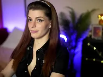 SelennaMoon – webcam model profile photo Image 4