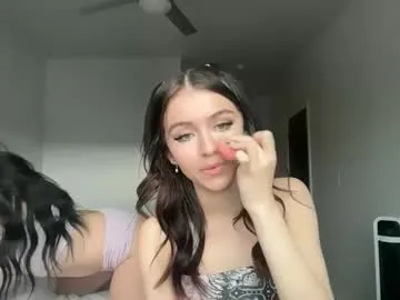 SelennaMoon – webcam model profile photo Image 3