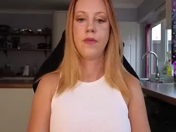 SelennaMoon – webcam model profile photo Image 6