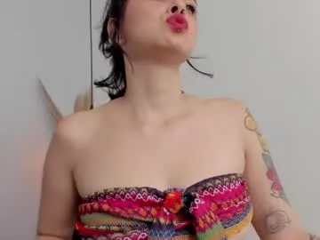 Yamajca – webcam model profile photo Image 3